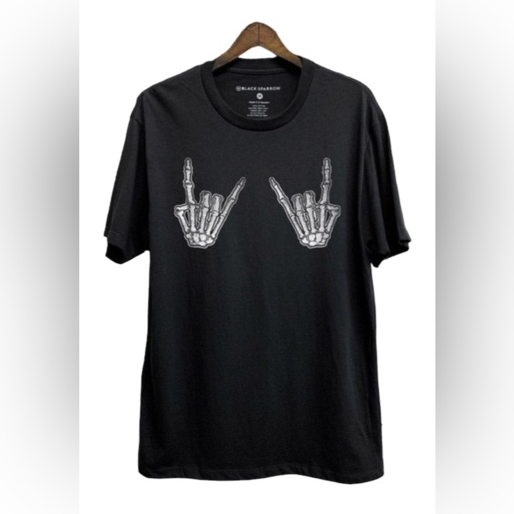 Skeleton hands  t-shirt